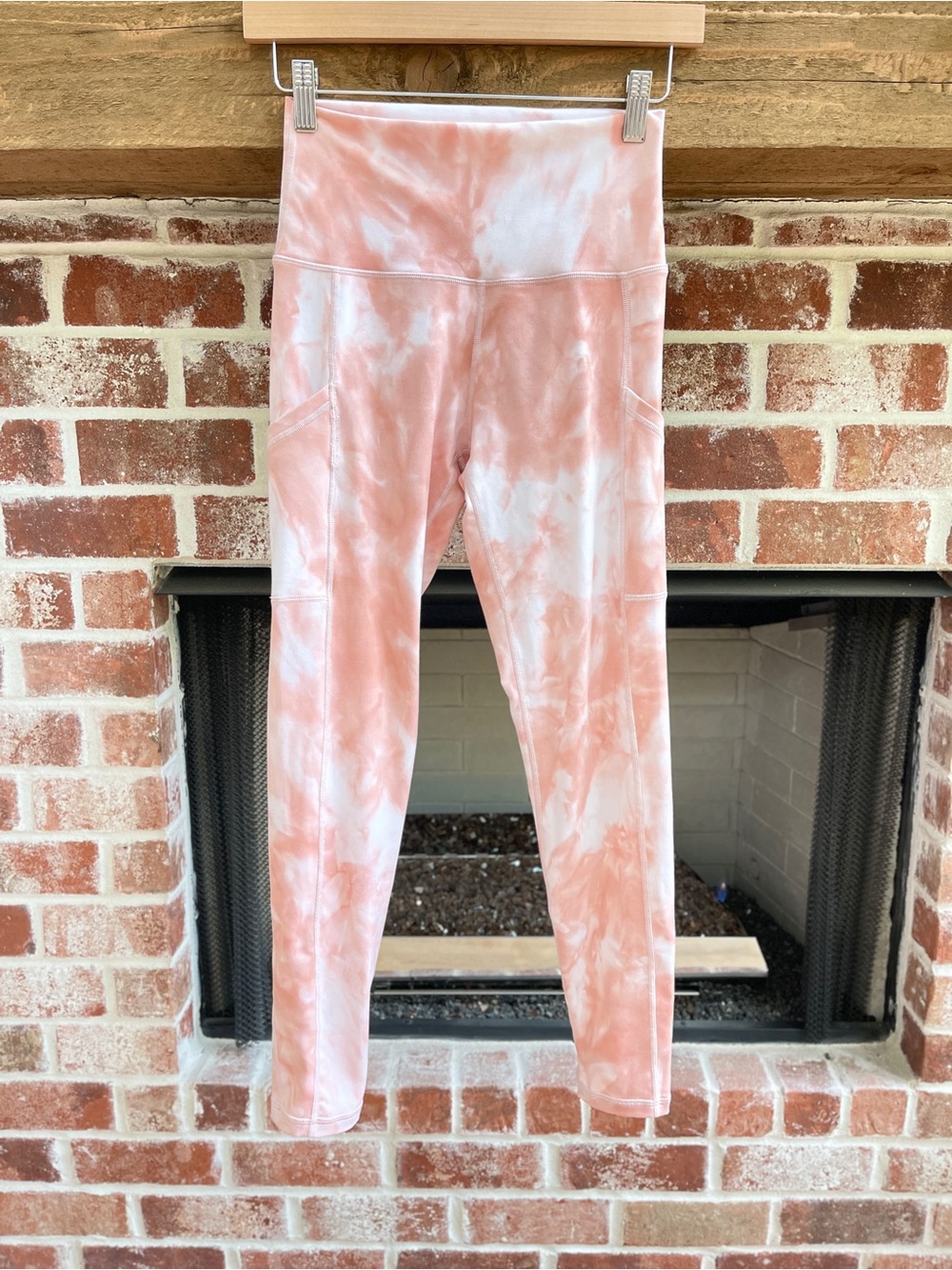 Legging Hi-Rise in blush pink tie dye size M Offline by Aerie